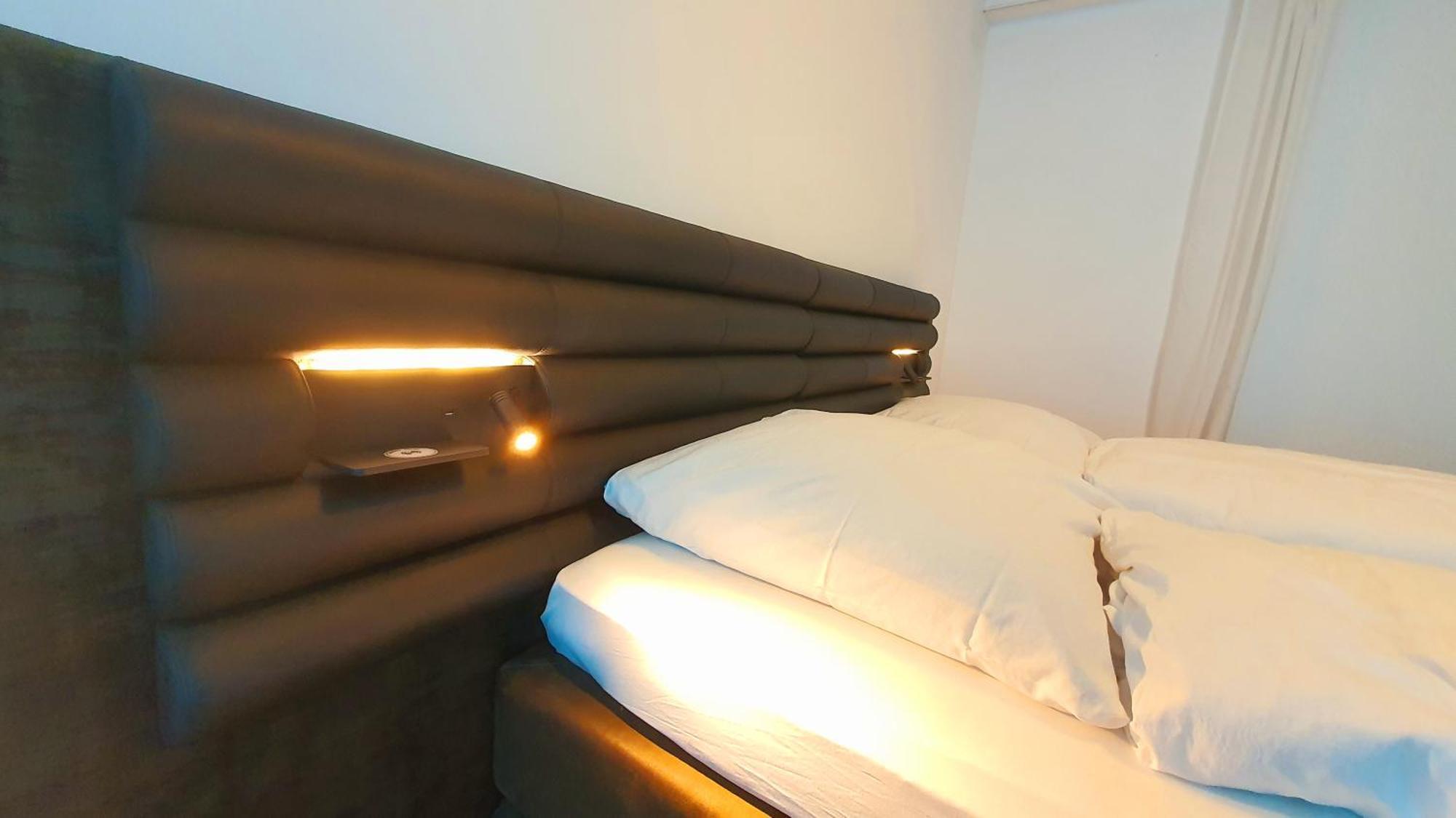 Helles Zimmer Mit Kingsize-Bett 曼海姆 外观 照片